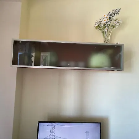Apartment Cheerful 2 Bedroom Sea View House *